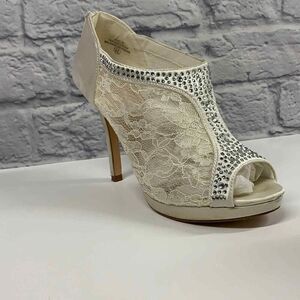 De Blossom YAEL-9 Heels Womens 8.5 White Lace Bedazzled Bling Peep Toe‎ Wedding